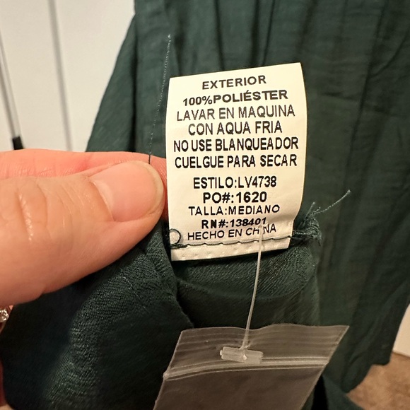 L Love Gauze-like sleeveless Top - hunter green, Size M - Picture 4 of 5